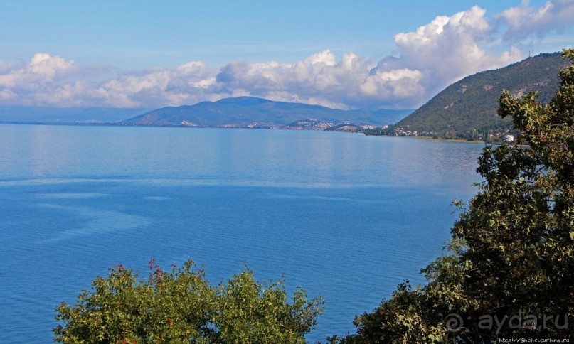 Доисторическое поселение на сваях на Орхидском озере