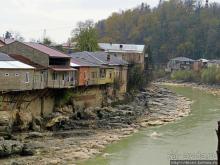 Знакомство с Кутаиси. Последний день осени. Дождь
