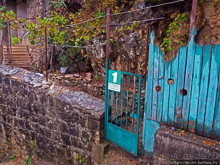 Знакомство с Кутаиси. Последний день осени. Дождь