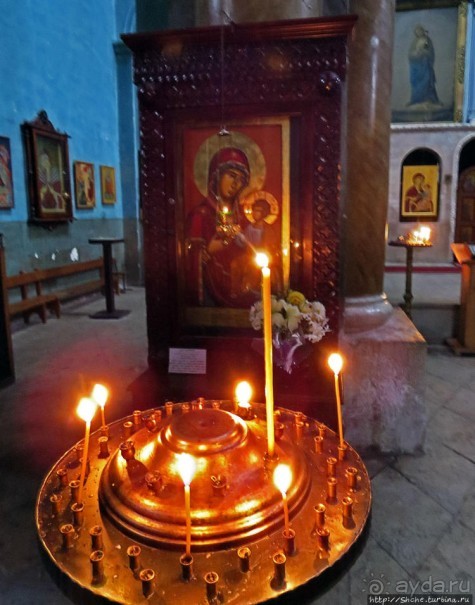 Знакомство с Кутаиси. Последний день осени. Дождь