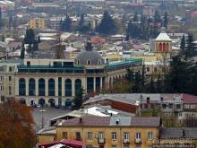 Знакомство с Кутаиси. Последний день осени. Дождь