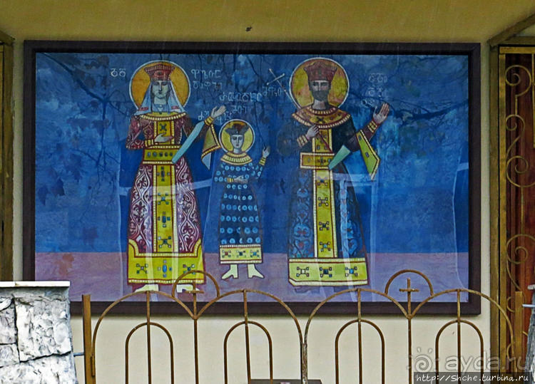 Знакомство с Кутаиси. Последний день осени. Дождь