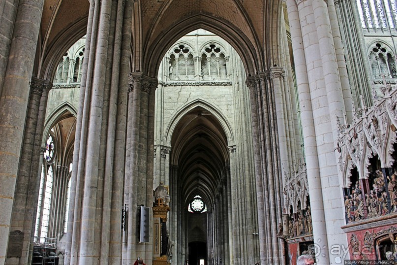 Амьенский собор — крупнейший во Франции, объект ЮНЕСКО №162