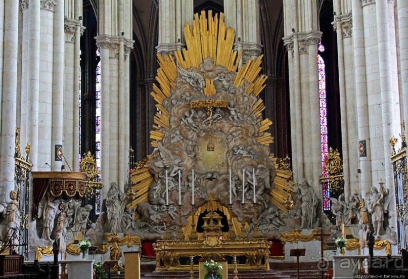 Амьенский собор — крупнейший во Франции, объект ЮНЕСКО №162