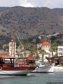 Элунда - тихий портовый городок залива Мирабелла