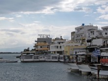 Элунда - тихий портовый городок залива Мирабелла