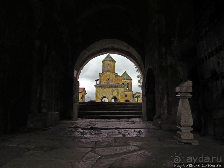 Посещение Гелатского монастыря