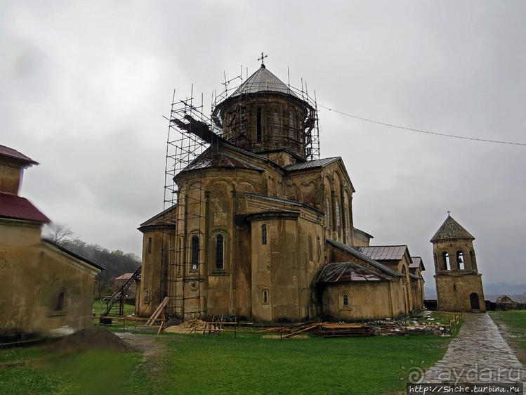 Посещение Гелатского монастыря