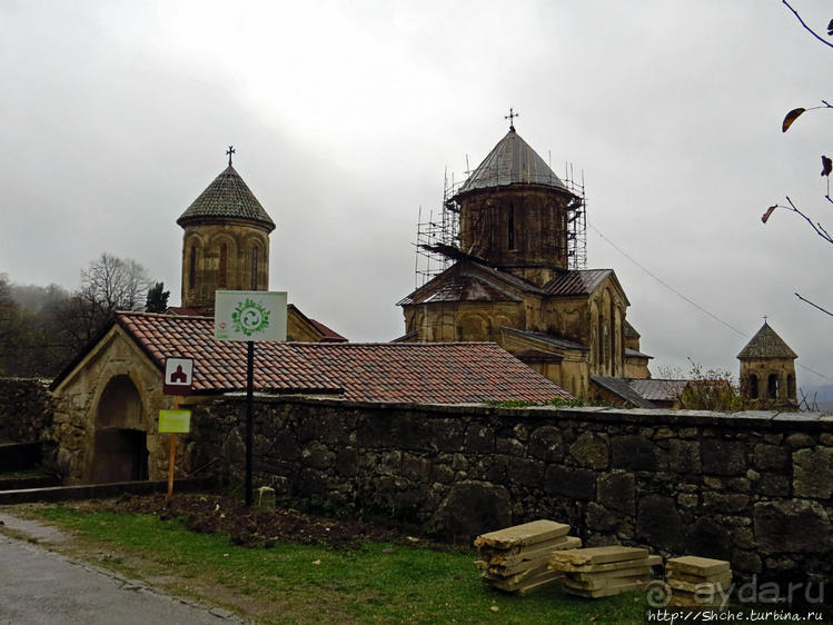 Посещение Гелатского монастыря