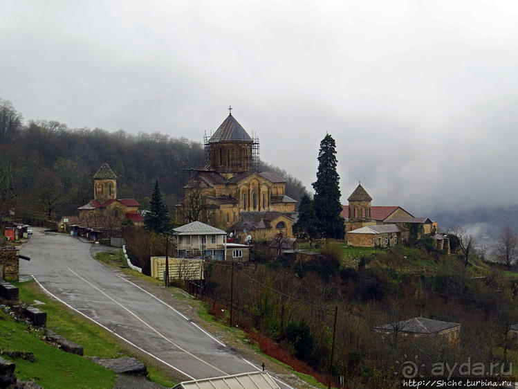 Посещение Гелатского монастыря