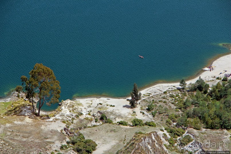 Эталонное озеро в кальдере вулкана Килотоа и легенда о любви