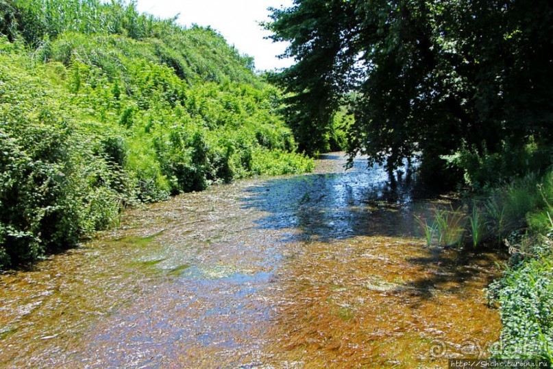 Хоть и "археологический", но все же парк Диона