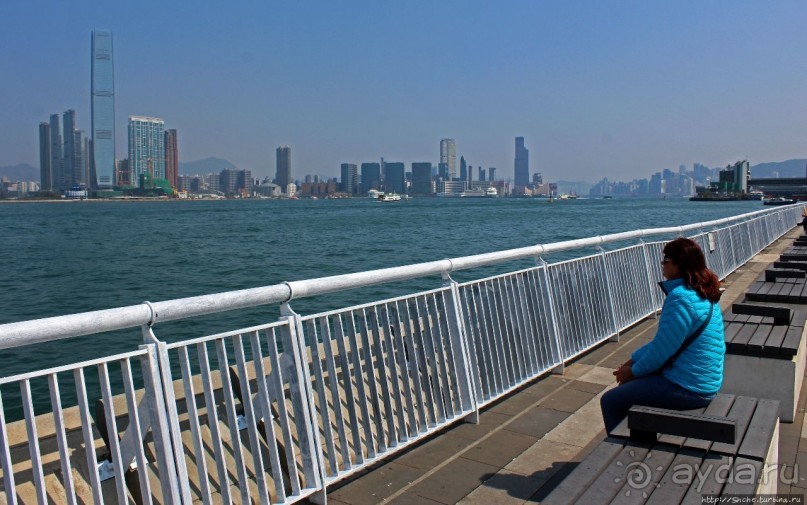 Альбом отзыва "Приятный парк на набережной гавани Гонконга"