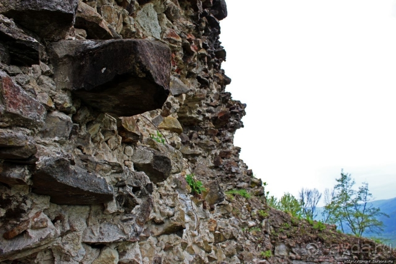 Хуст: замок на горе стоит, надо замок посетить