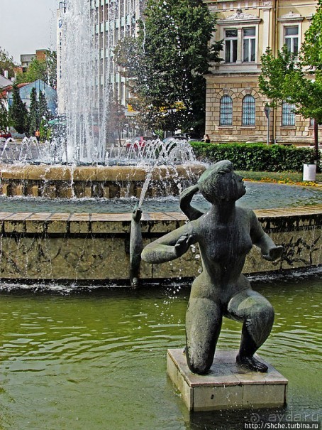 Дворцовая площадь "Княз Александър Батенберг" в Русе