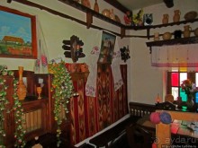 Украинский колорит, помноженный на юмор и отличную кухню