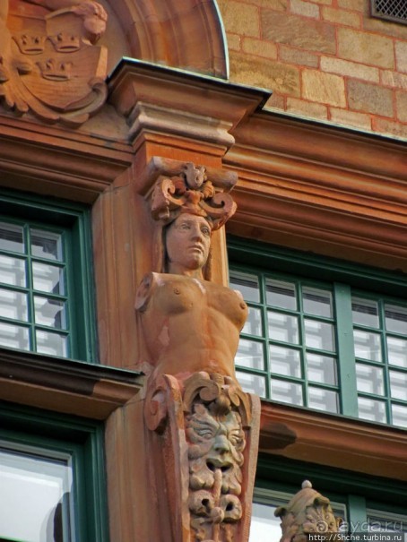 Большая площадь Мальме ( Stortorget ) и городская ратуша