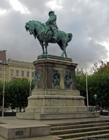 Большая площадь Мальме ( Stortorget ) и городская ратуша