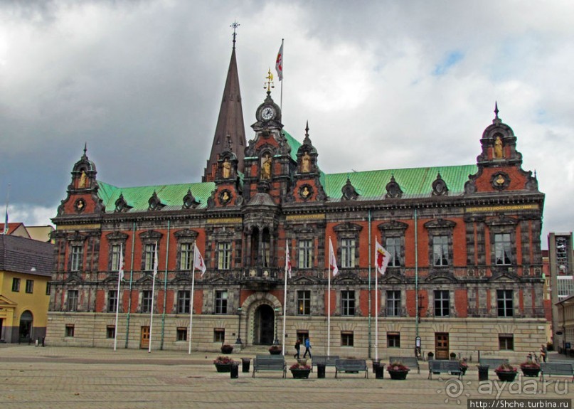 Большая площадь Мальме ( Stortorget ) и городская ратуша