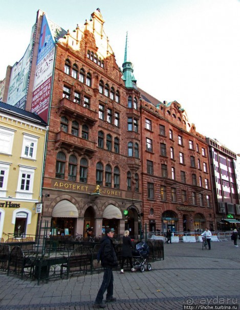 Большая площадь Мальме ( Stortorget ) и городская ратуша