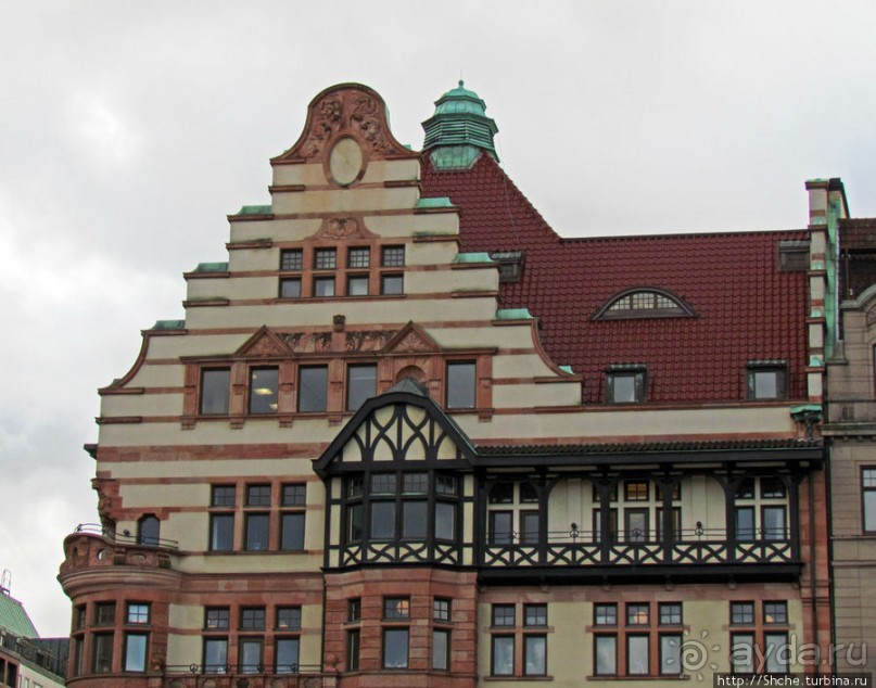 Большая площадь Мальме ( Stortorget ) и городская ратуша