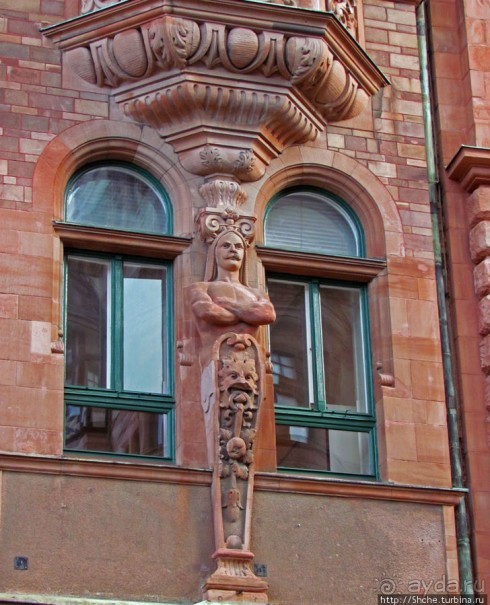 Большая площадь Мальме ( Stortorget ) и городская ратуша