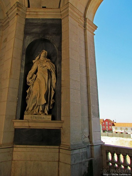 Мафра — "Воспоминания о монастыре", почти по Сарамаго