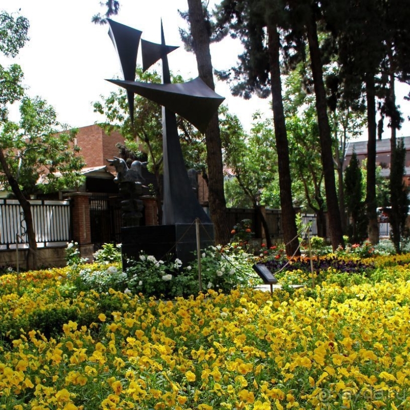 Почти бегом через городской парк Тегерана