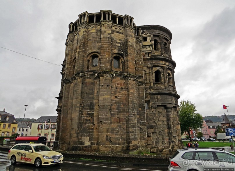 Порта Нигра (Черные ворота) в Трире — объект ЮНЕСКО №367-005