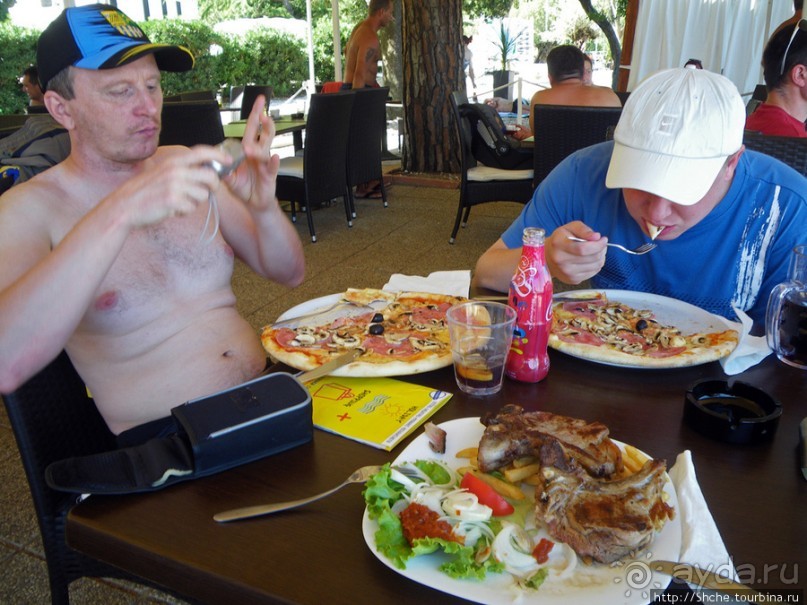 Medveja — уютный уединенный залив с автокемпингом-отелем