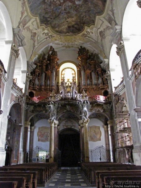 Костел Девы Марии Снежной (Kostel Panny Marie Snezne), 18 в.