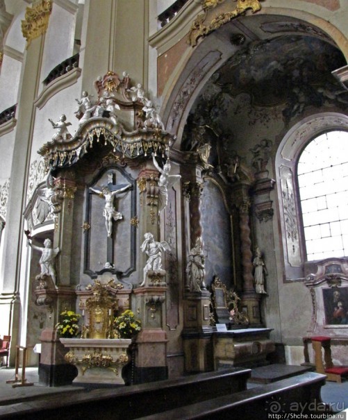 Костел Девы Марии Снежной (Kostel Panny Marie Snezne), 18 в.