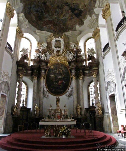 Костел Девы Марии Снежной (Kostel Panny Marie Snezne), 18 в.