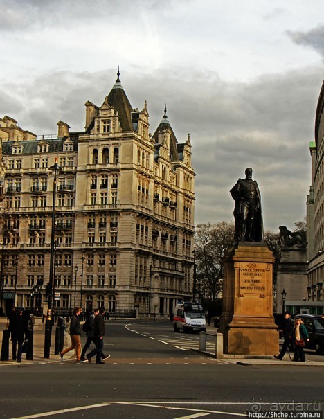 Прогулка по Уайтхолл, центральнее не бывает