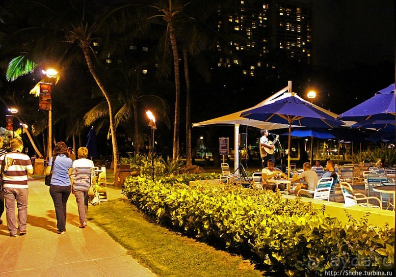 Вечерняя прогулка по Вайкики
