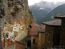 Панагия Сумела — гнездышко духовности на склоне меловой горы