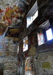 Панагия Сумела — гнездышко духовности на склоне меловой горы