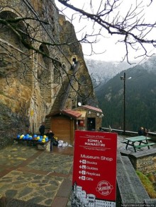 Панагия Сумела — гнездышко духовности на склоне меловой горы