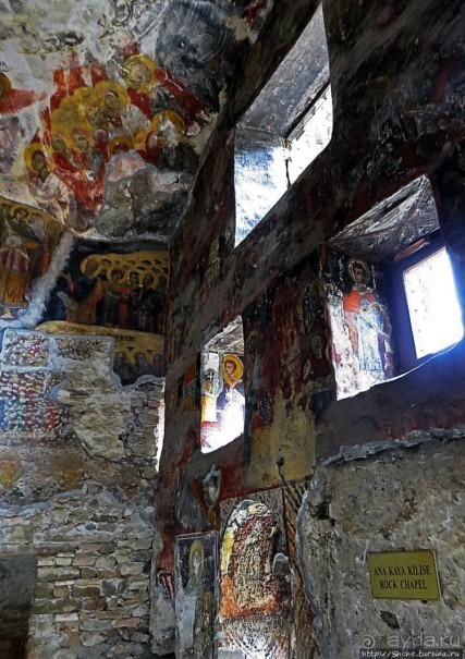 Панагия Сумела — гнездышко духовности на склоне меловой горы Панагия Сумела — гнездышко духовности на склоне меловой горы