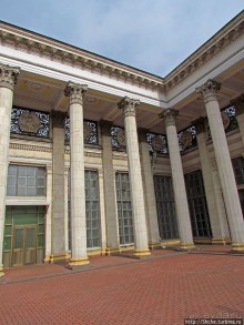 "Парк Советского периода" — Экспоцентр Украины (ВДНХ)