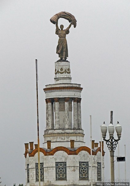 "Парк Советского периода" — Экспоцентр Украины (ВДНХ)