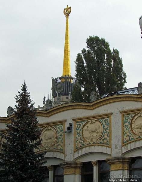 "Парк Советского периода" — Экспоцентр Украины (ВДНХ)