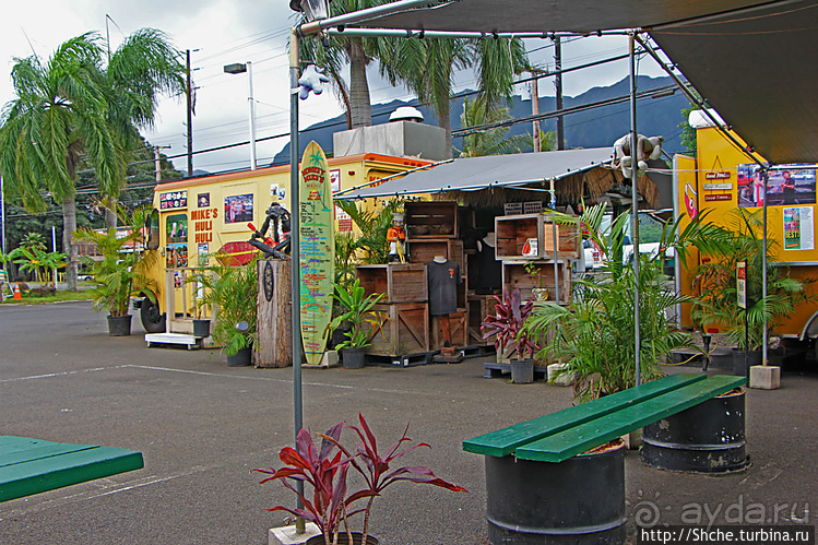 "Хули-хули" — это очень вкусно. Обед на берегу в Кахалуу
