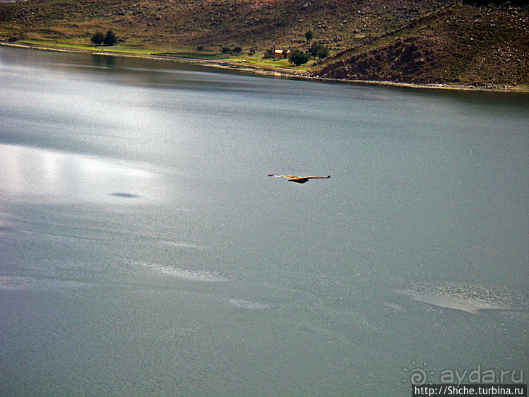 Вершина "треугольника силы инков" на берегах Лагуна Умайо