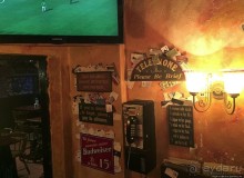 Типичный британский паб-ресторан на Бермудах