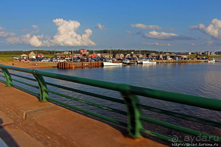 Стенхоуп — еще одна популярная деревенька с seefood-бистро Стенхоуп — еще одна популярная деревенька с seefood-бистро