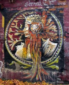 "Наскальная" живопись Харькова