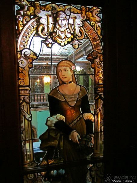 Королевский дворец Пелеш. Третий этаж — этаж детей и богемы