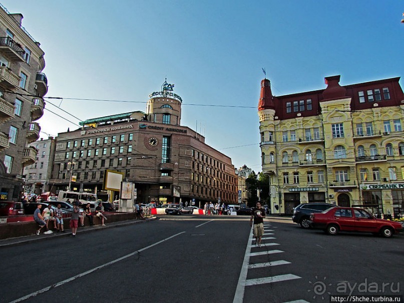 Не привычные картинки знакомого места. Центр Киева на ЕВРО