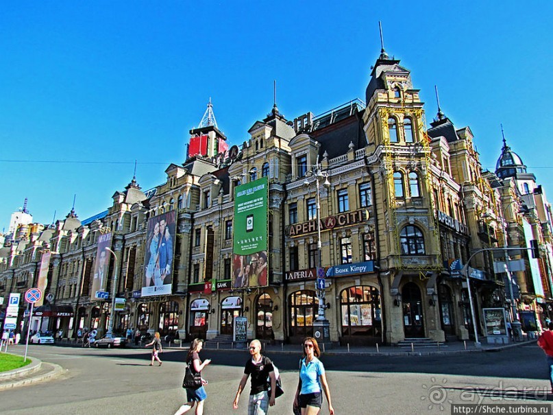 Не привычные картинки знакомого места. Центр Киева на ЕВРО